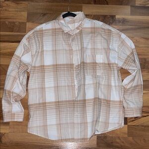 Aeropostale Women's White and Tan Plaid Button Down Shirt